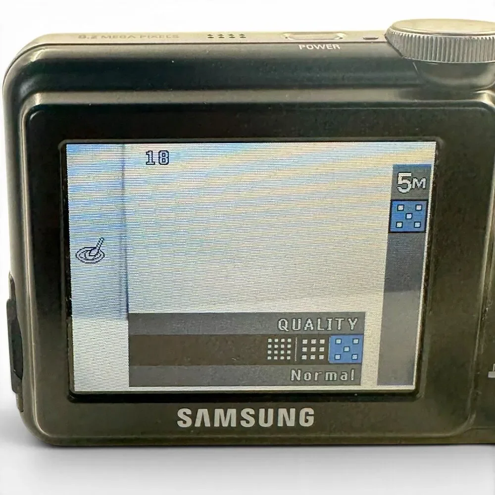 Samsung S85 8.2MP 5X Optical Zoom Digital Camera Black 2.5 LCD TESTED WORKS